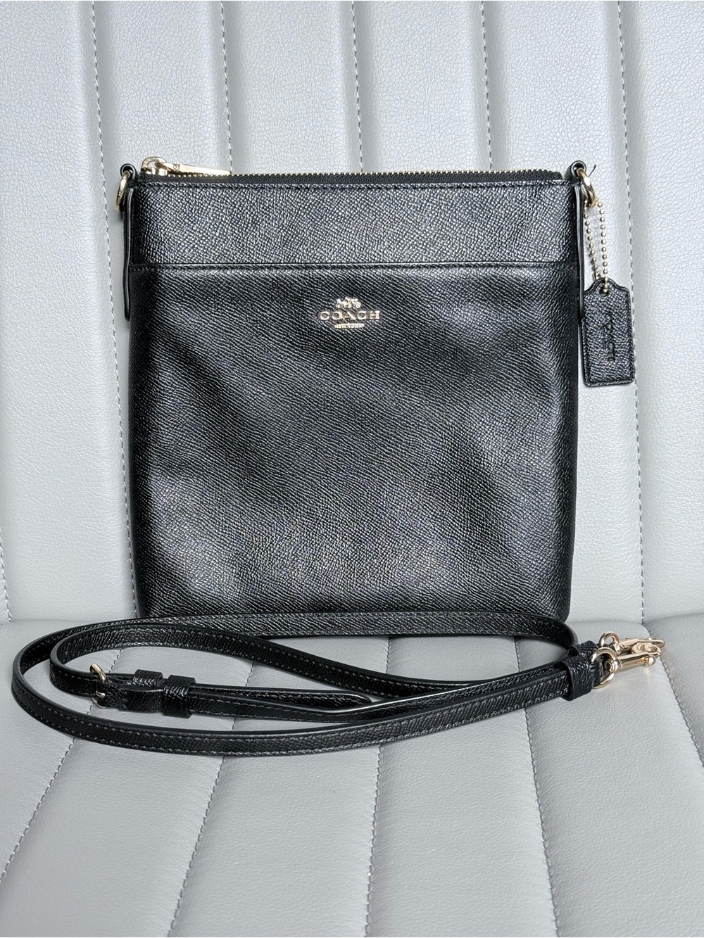 Coach Classic Kit Messenger Crossbody Bag in Black  NWOT